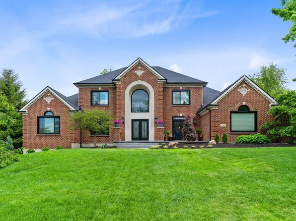 3390 Ivy Hills Blvd, Newtown, OH 45244