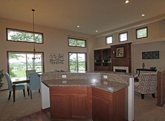 5th image of 472 Stonewood Ln