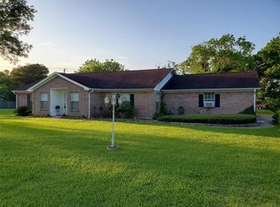 2626 W Dumble St, Alvin, TX 77511