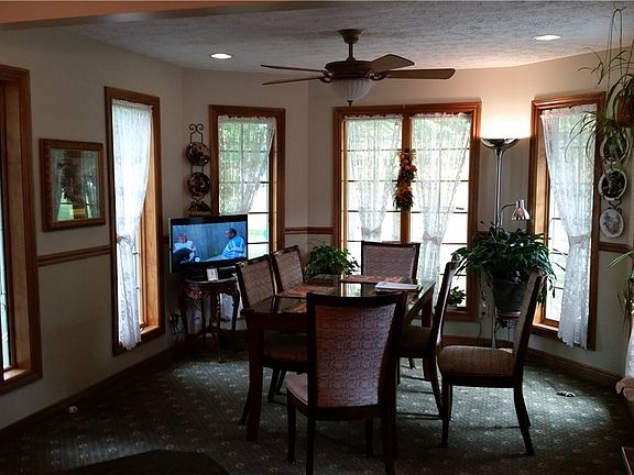 5th image of 10803 Clear Brook Cir