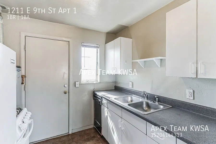 $775- Charming 1 Bed |1 Bath unit Available Just South of the University of Arizona! — Photo 4