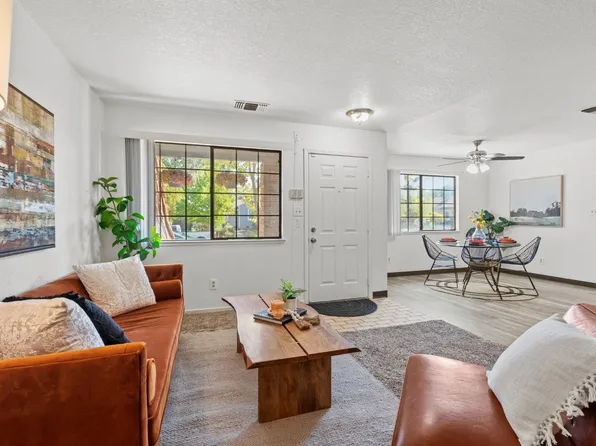 4901 11th Ave, Sacramento, CA 95820