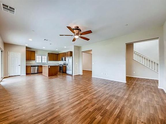 3rd image of 36212 Pursh Dr