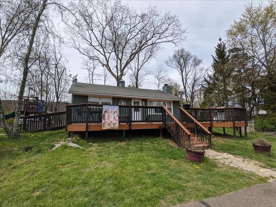 1st image of 119 Tyler Dr