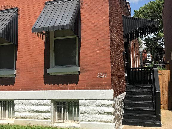 2nd image of 2223 Alberta St