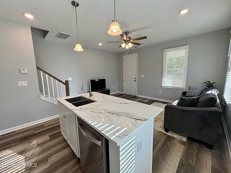 112 Telfair St #A — Photo 7