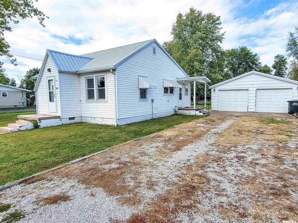 1210 Kinmundy Rd, Louisville, IL 62858
