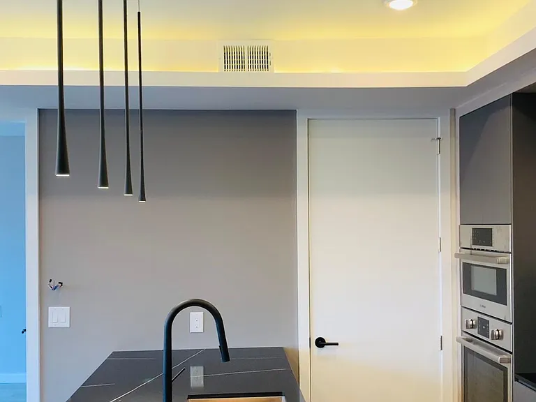 807 N 3rd St — Photo 26