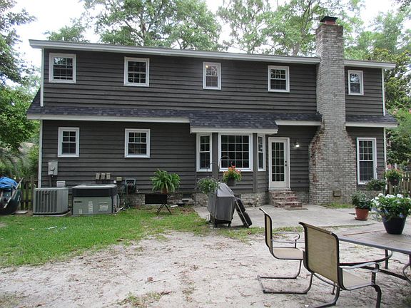 2nd image of 110 Dove Ln