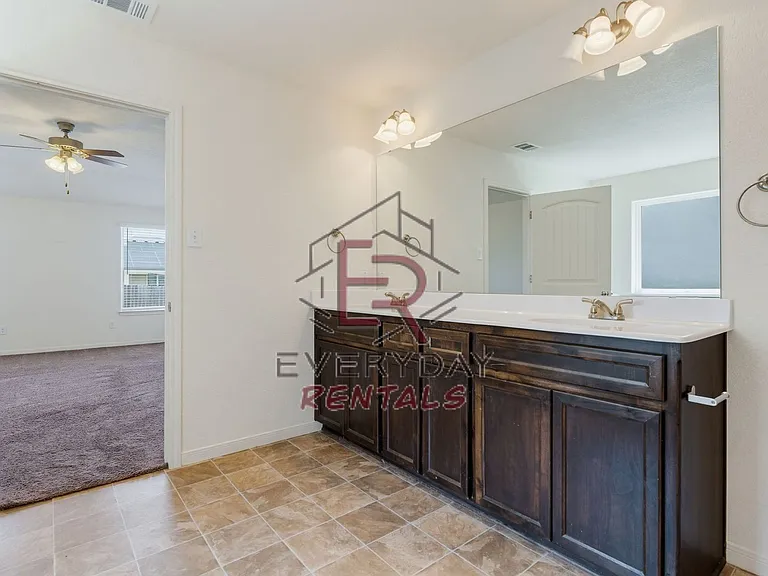 6705 Black Springs Dr — Photo 11