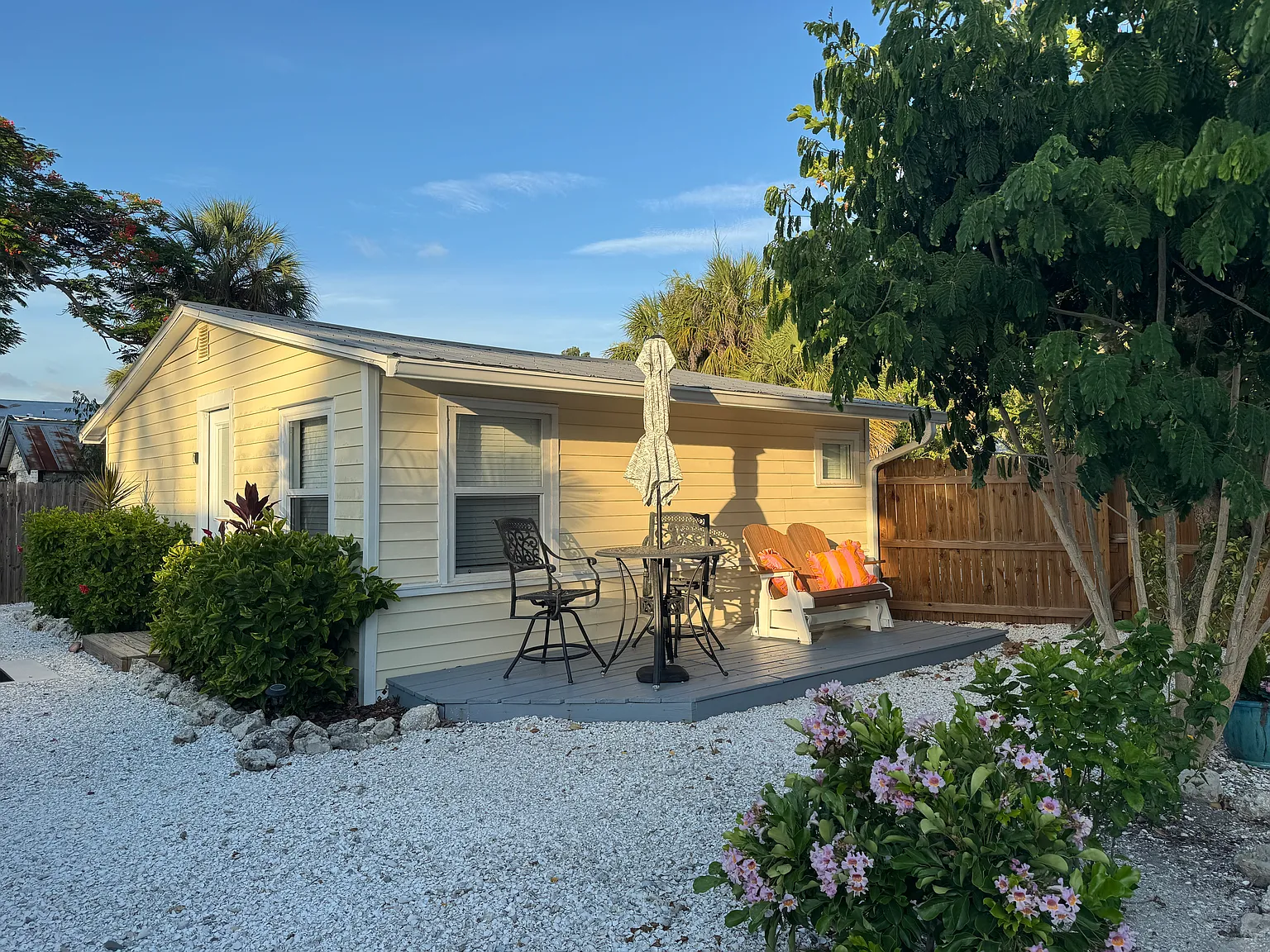 640 Broadway St — Photo 1