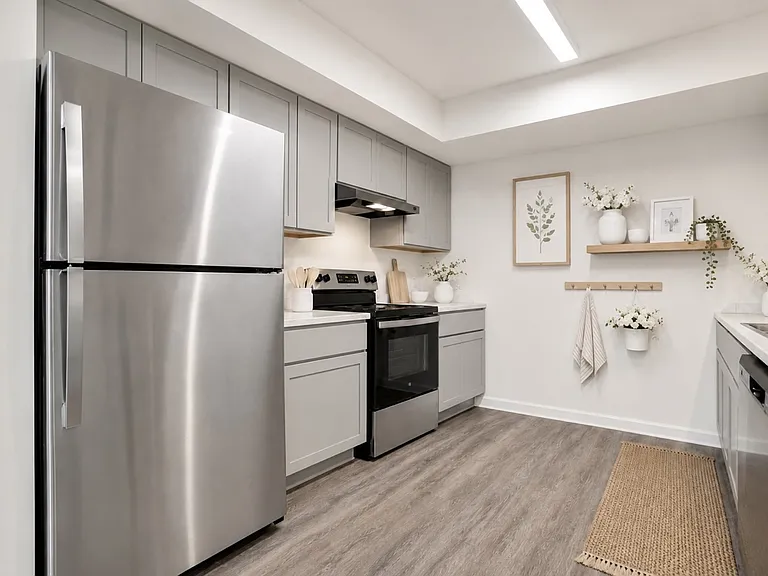 Cortland Apts. — Photo 5