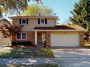 2145 N Summit Ave, Decatur, IL 62526