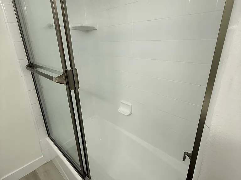 442 S Oakhurst Dr #4 — Photo 18