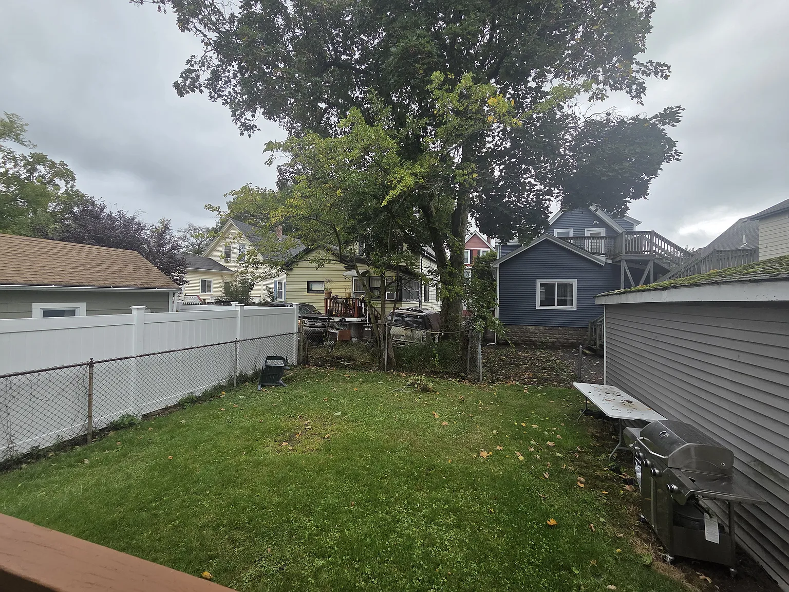 2 bed, 1.5 bath, 900 sqft, $2,250 — Photo 2