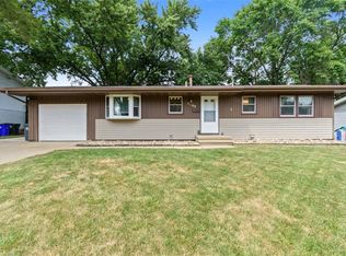5108 Skyline Dr NW, Cedar Rapids, IA 52405