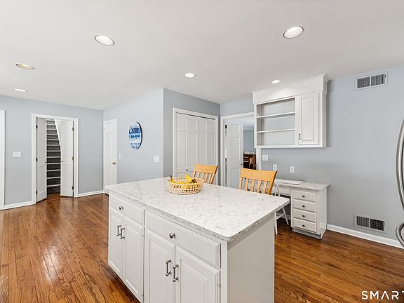 5th image of 309 Sturges Ridge Road
