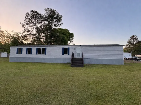 106 E Allen St #B, Four Oaks, NC 27524