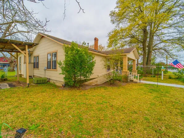 113 E 17th St, Alma, GA 31510