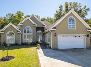 9 Pecan Ln, Long Beach, MS 39560
