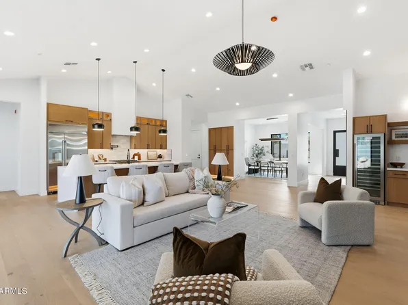 7232 E CAMBRIDGE Avenue, Scottsdale, AZ 85257