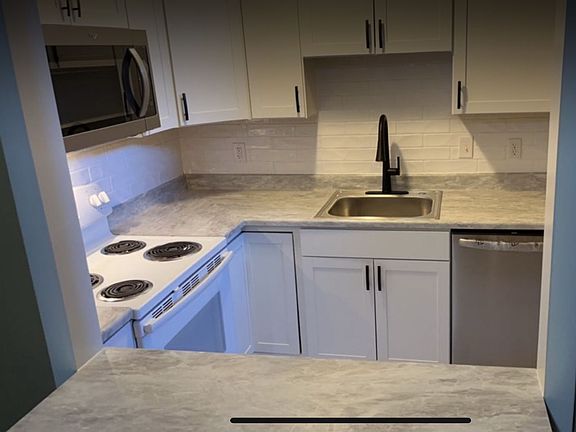 5th image of 1418 Bradley Dr #2B-2Ba