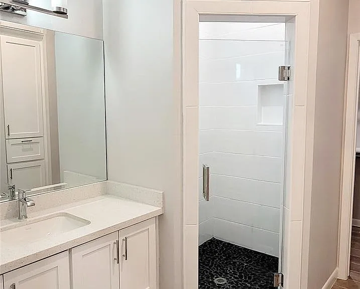 1502 Charles St #2 — Photo 8