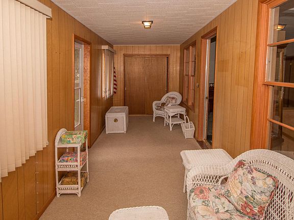 4th image of 214 State St