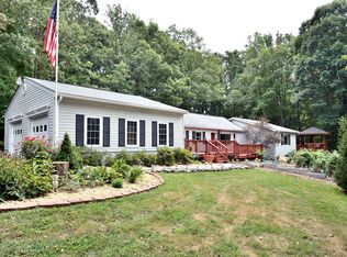 7921 Flint St, Springfield, VA 22153