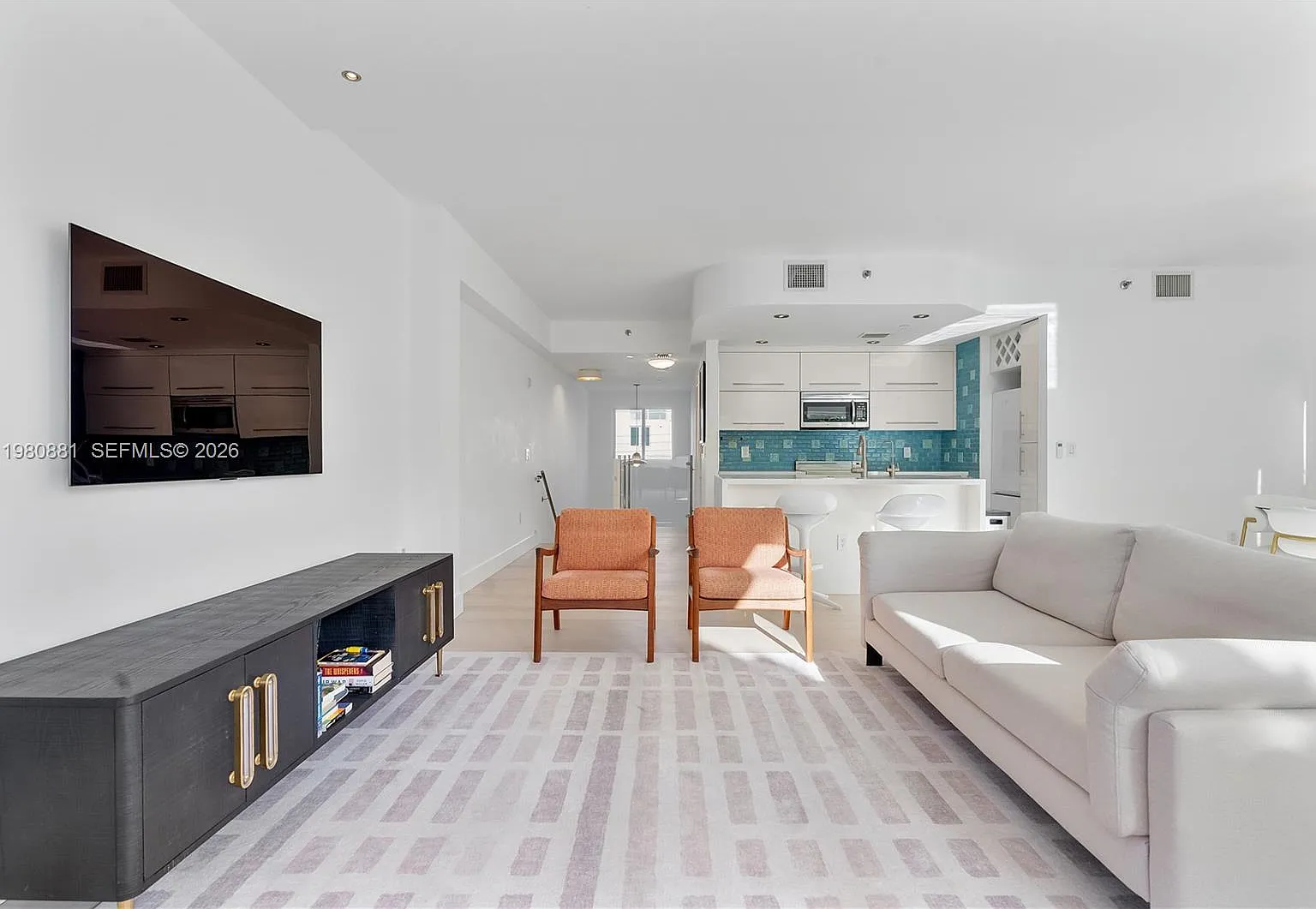 Sundance Condo — Photo 4