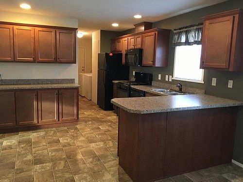 2nd image of 1332 Sweetbay Dr