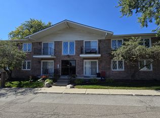 54625 Shelby Rd, Shelby Township, MI 48316