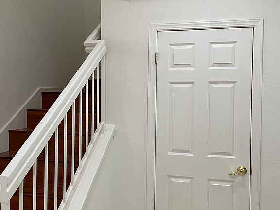4th image of 3714 Jasmine Cir