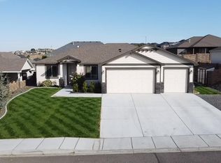 610 Athens Dr, West Richland, WA 99353