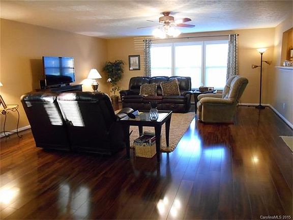 5th image of 112 Hayden Ct