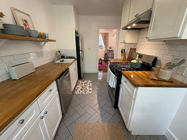 4167 Oakwood Ave — Photo 23