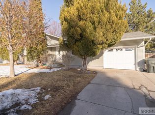 880 N Crimson Dr, Idaho Falls, ID 83401