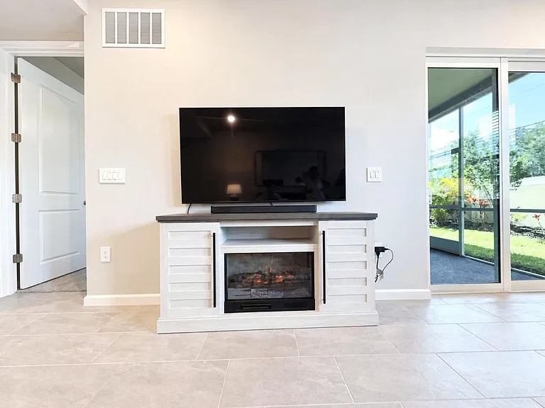4660 Arboretum Cir #102 — Photo 15