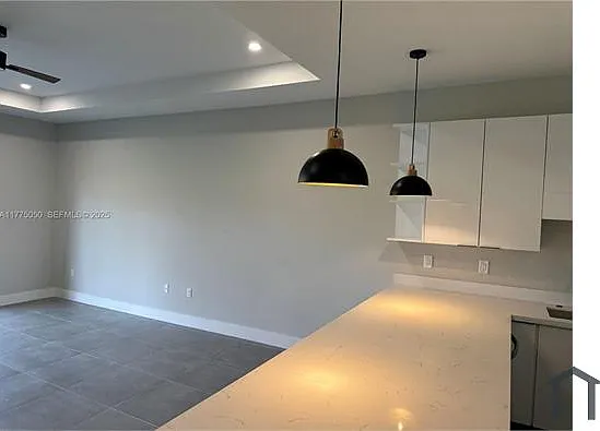 1010 Gerald Ave — Photo 6