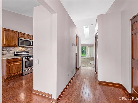 4th image of 224 Lorraine Cir Unit 224