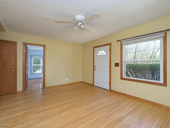 4th image of 6442 Spring St