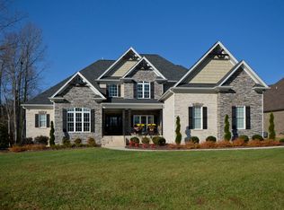 8159 Rob Roy Dr, Summerfield, NC 27358