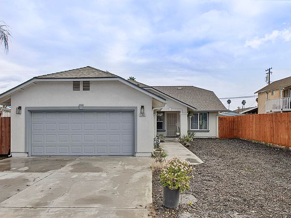 2nd image of 1740 Denver St