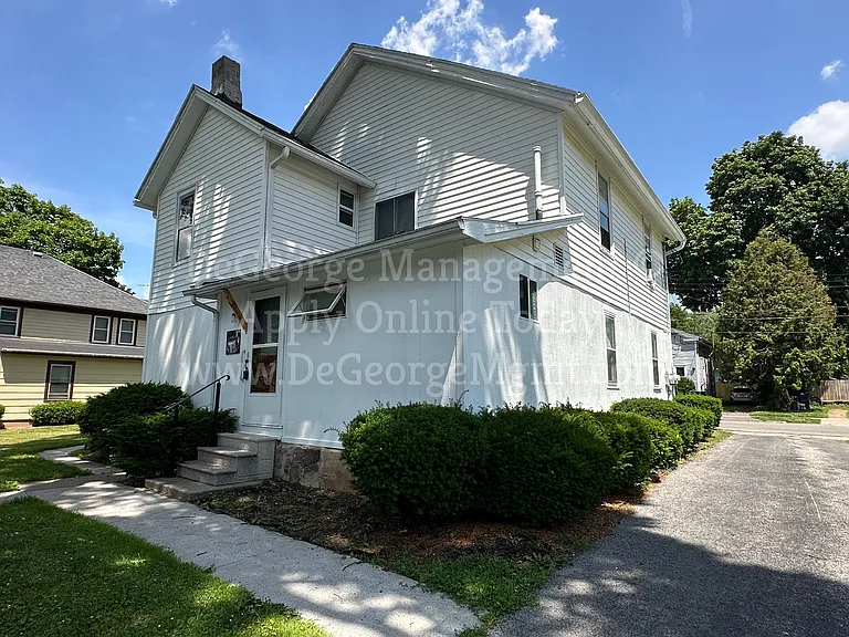 409 Madison St — Photo 6