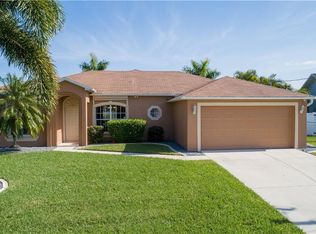 105 NE 19th Ave, Cape Coral, FL 33909