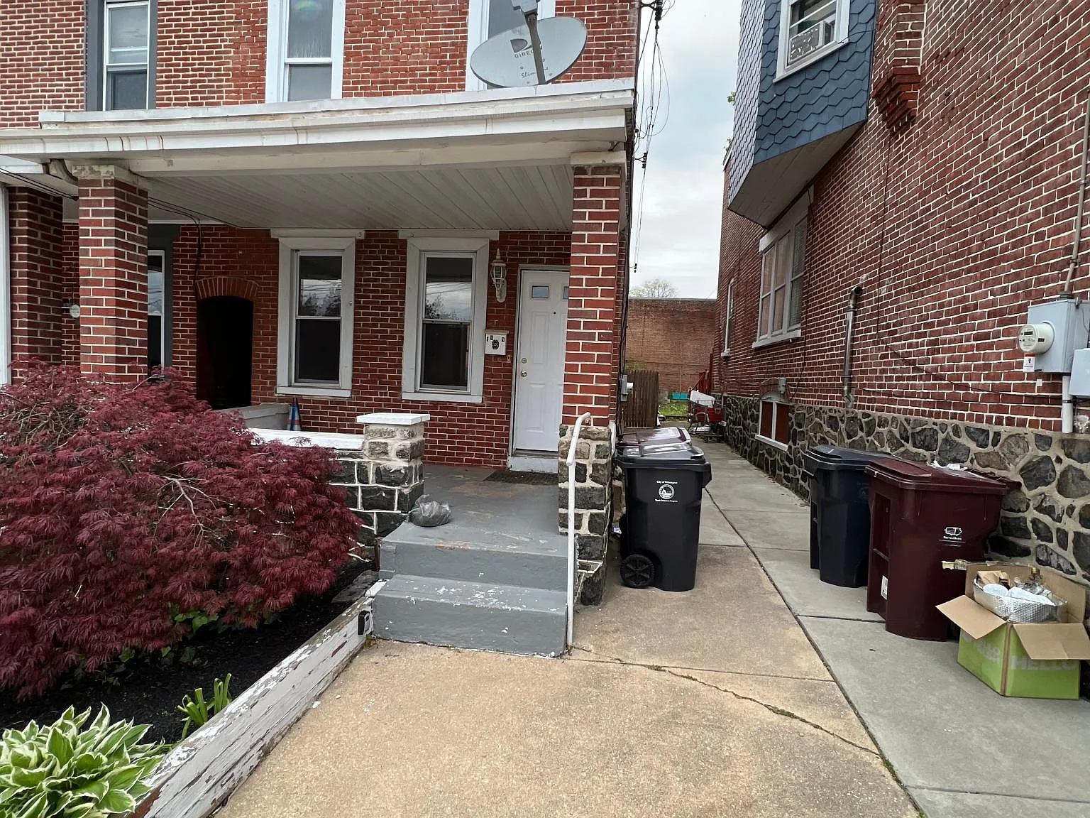 1819 W 8th St — Photo 2