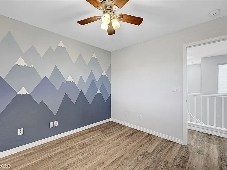 514 Eresma St — Photo 12