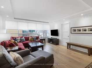 71 Charles St E #1401, Toronto, ON M4Y 2T3