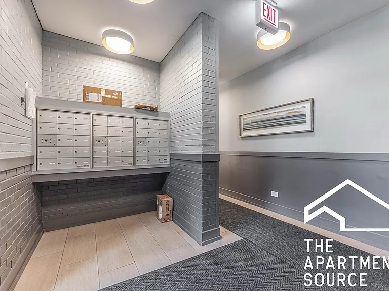 1214 N La Salle Dr #C5 — Photo 17