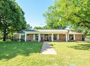 9500 Mitchell Bend Ct, Granbury, TX 76048